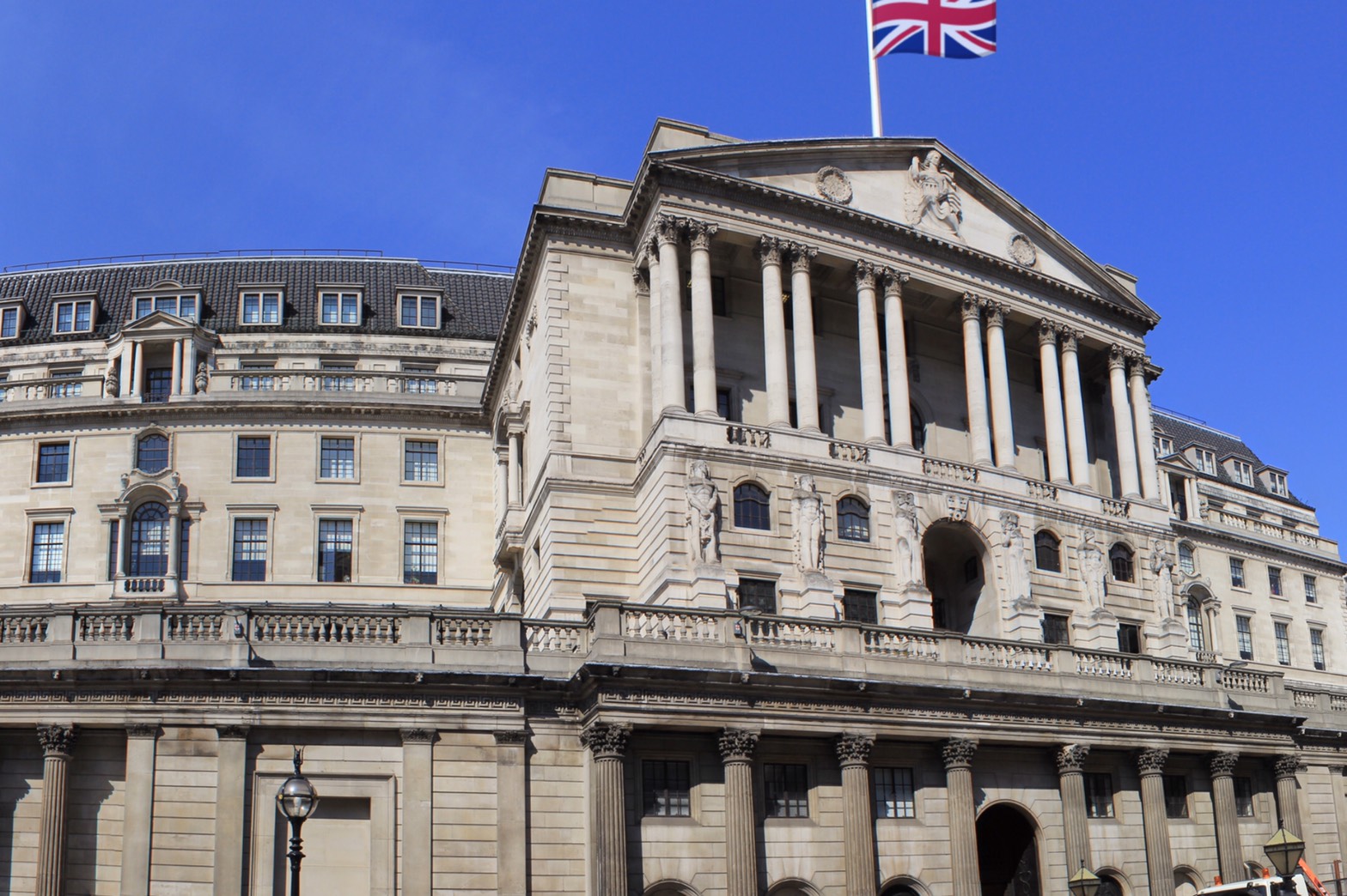 Bank of England Urges Other Banks to Stay Ahead of Private Companies In ...